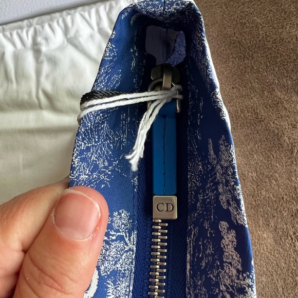 CHRISTIAN DIOR POUCH CLUTCH DIORTRAVEL ZIPPED - Picture 5 of 11